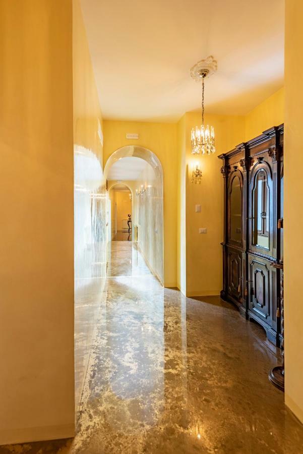 Elegant Historic Large House On Lake Como Apartamento Gravedona Exterior foto