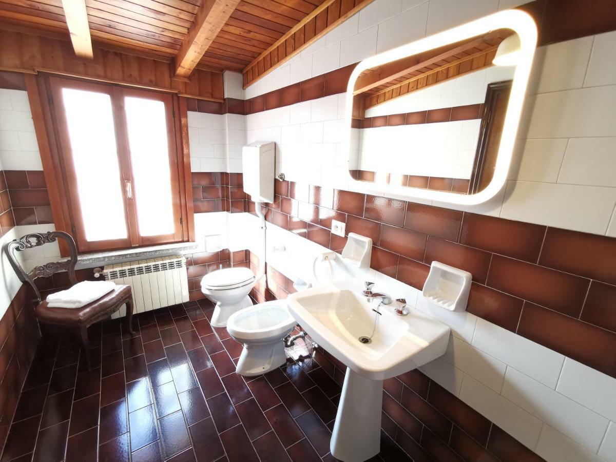 Elegant Historic Large House On Lake Como Apartamento Gravedona Exterior foto